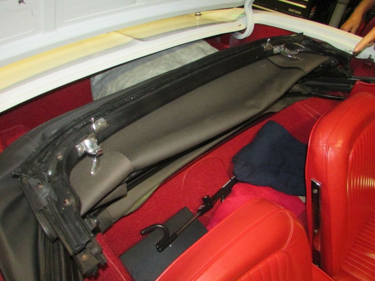 1964 White Chevrolet Corvette Convertible