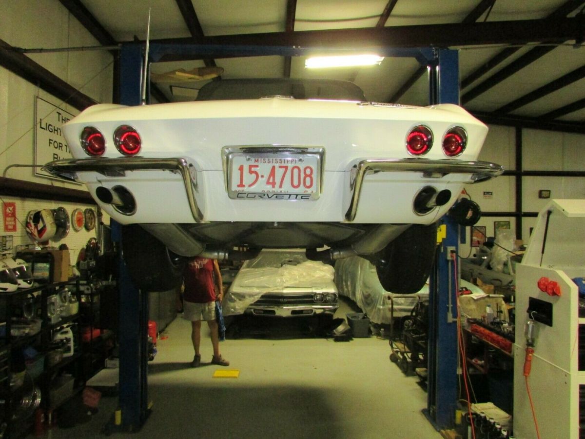 1964 White Chevrolet Corvette Convertible