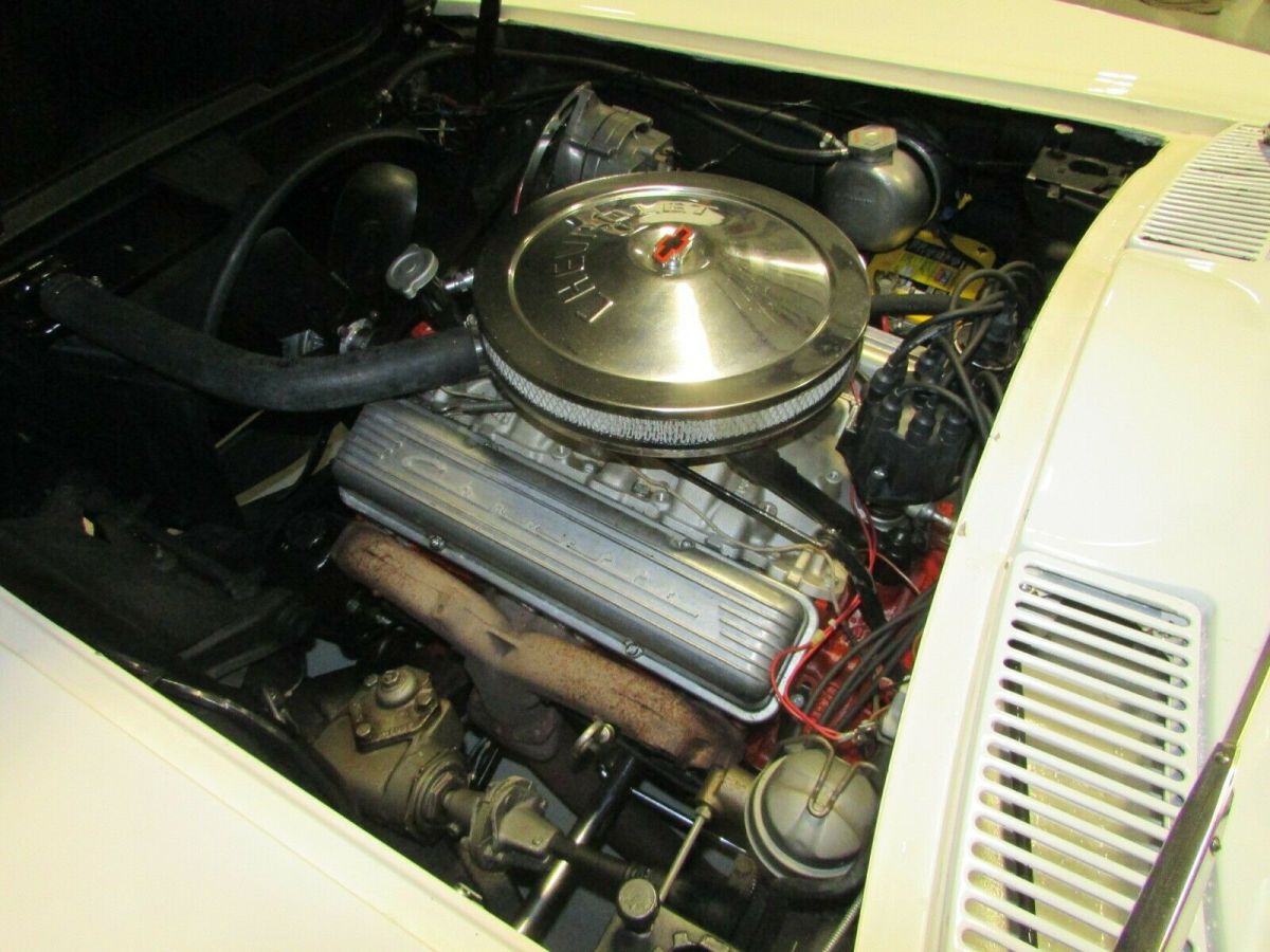 1964 White Chevrolet Corvette Convertible