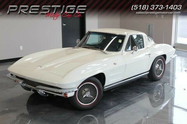 1964 White Chevrolet Corvette Coupe