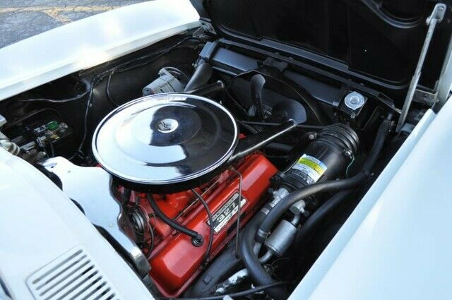 1964 White Chevrolet Corvette Coupe