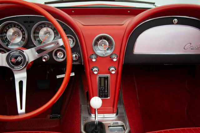 1963 White Chevrolet Corvette Convertible