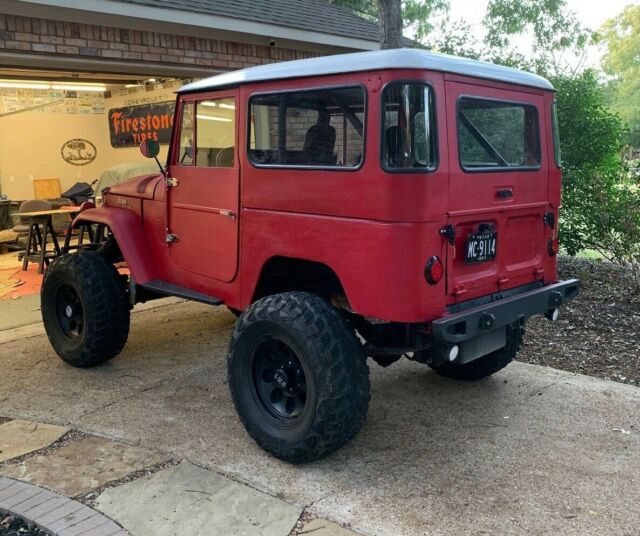 1964 Red Toyota FJ Cruiser