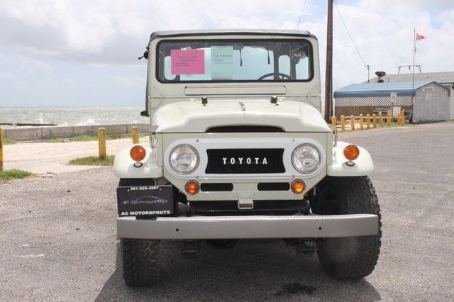 1964 Green Toyota FJ Cruiser Pickup Truck