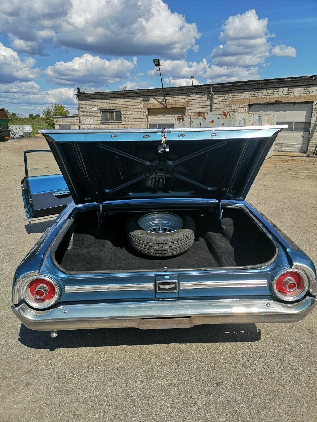 1964 Blue Ford Custom 500 Sedan