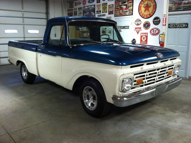 1964 Blue/White Ford F-100