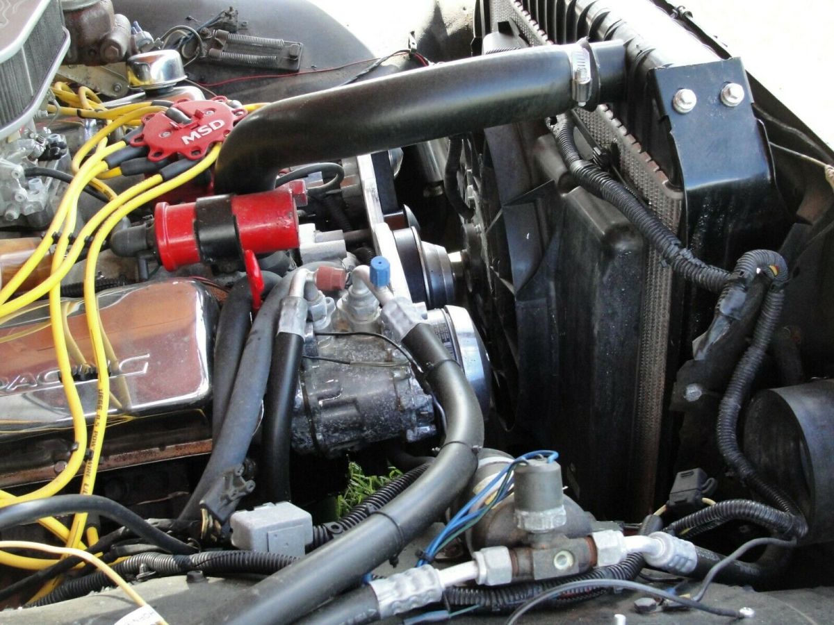 1964 Ford F-100 Standard Cab Pickup