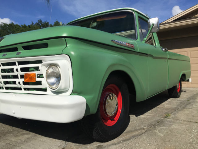 1964 Tan Ford F-100 Styleside