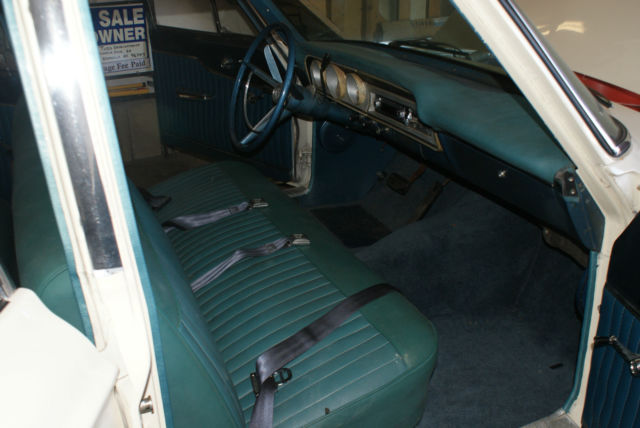 1964 White Ford Fairlane U/K