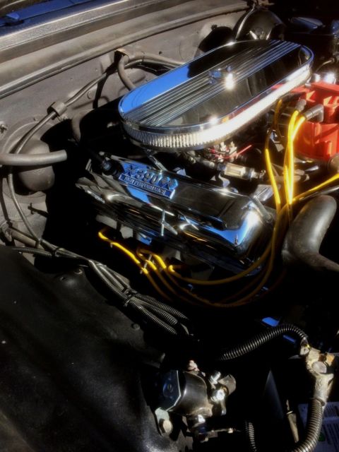 1964 champagne Ford Galaxie Coupe