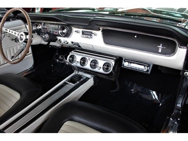 1964 Black Ford Mustang --