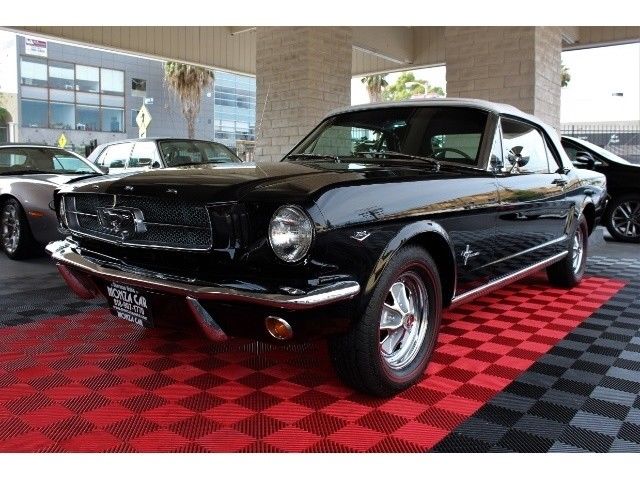 1964 Black Ford Mustang --