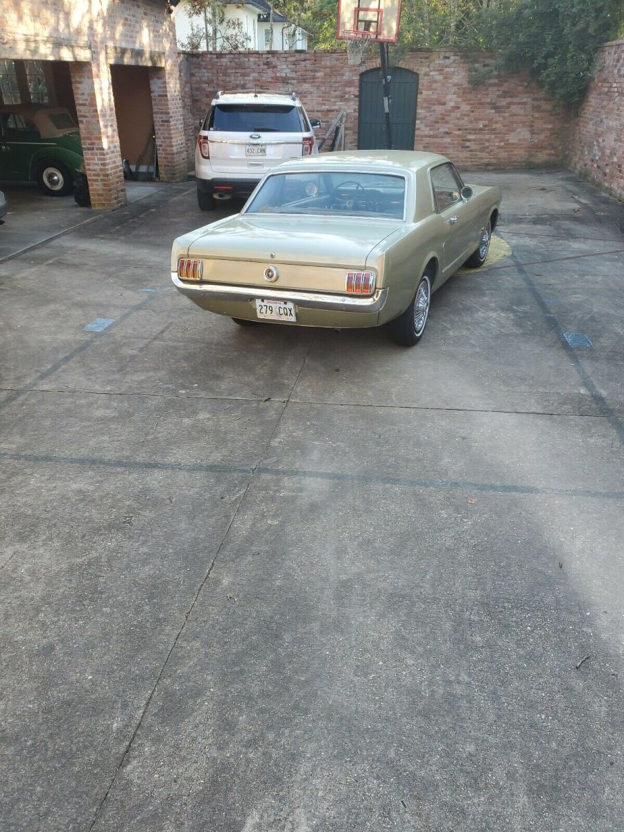 1964 Green Ford Mustang