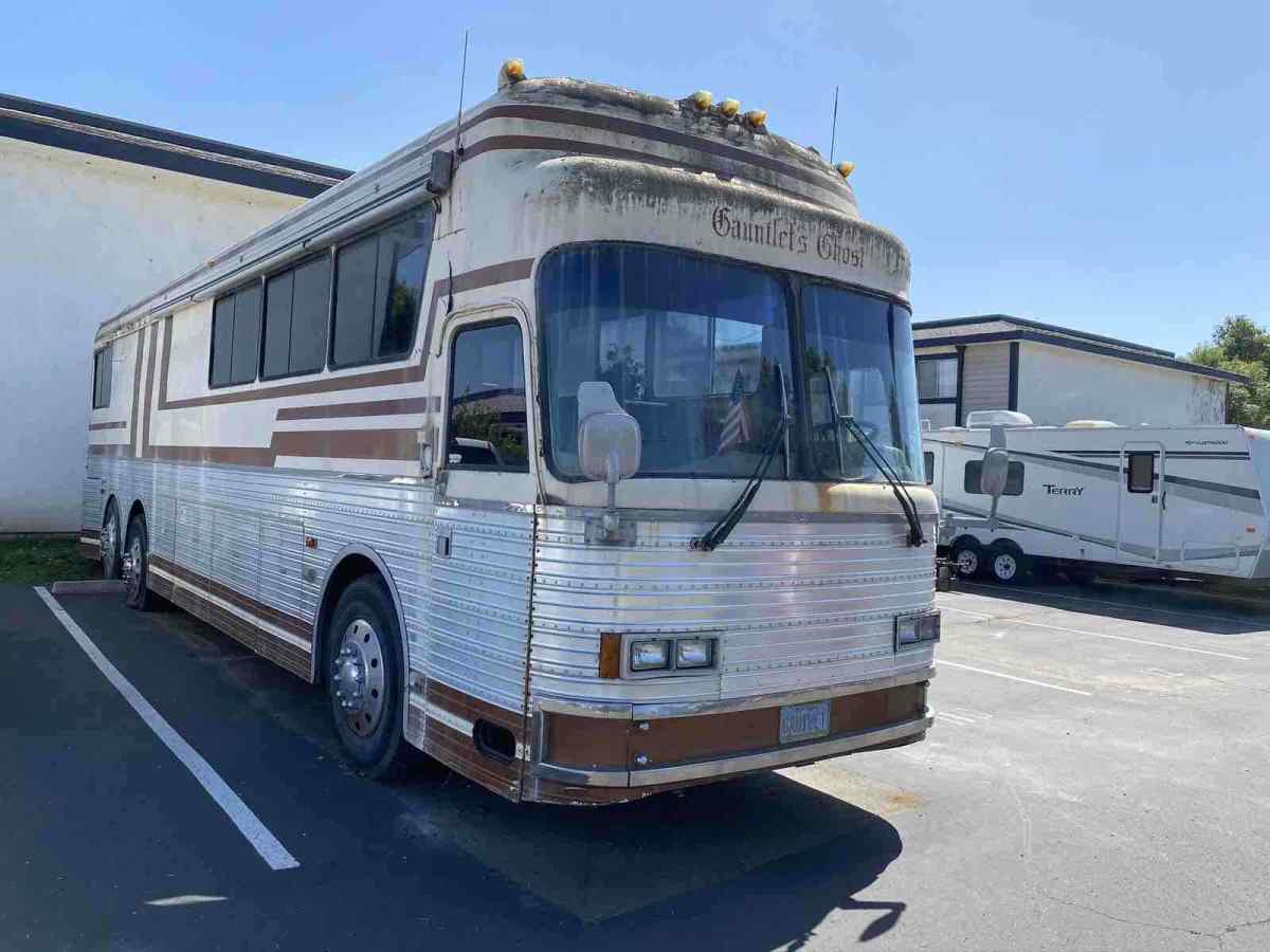 1965 Grey GMC Gauntlet