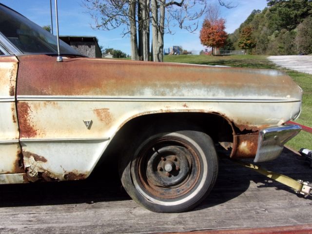 1964 White Chevrolet Impala Coupe