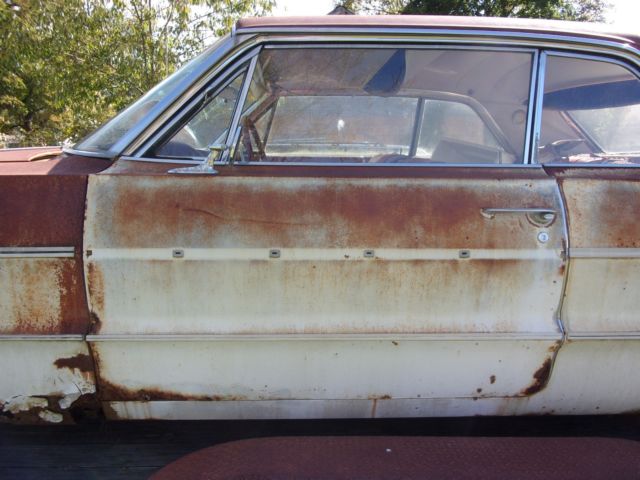 1964 White Chevrolet Impala Coupe