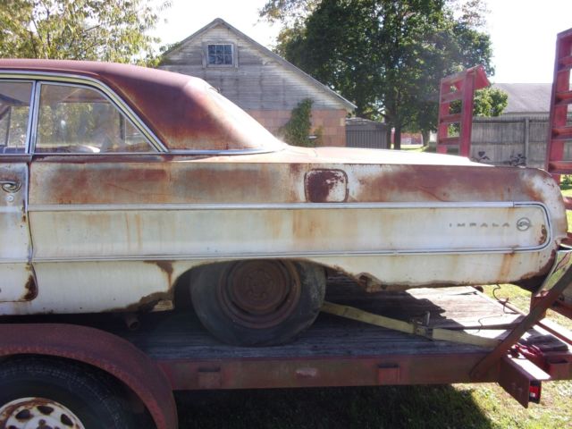 1964 White Chevrolet Impala Coupe