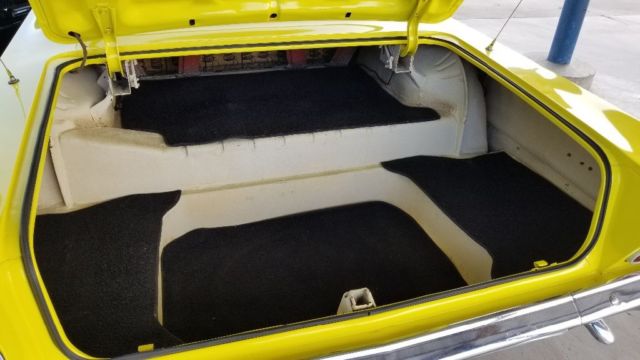 1964 Yellow Chevrolet Impala Coupe