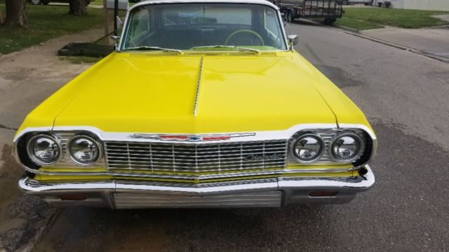 1964 Yellow Chevrolet Impala Coupe