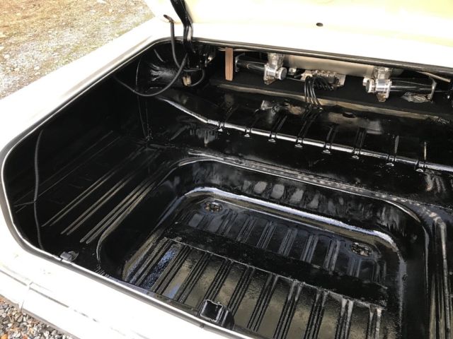 1964 White Chevrolet Impala Coupe