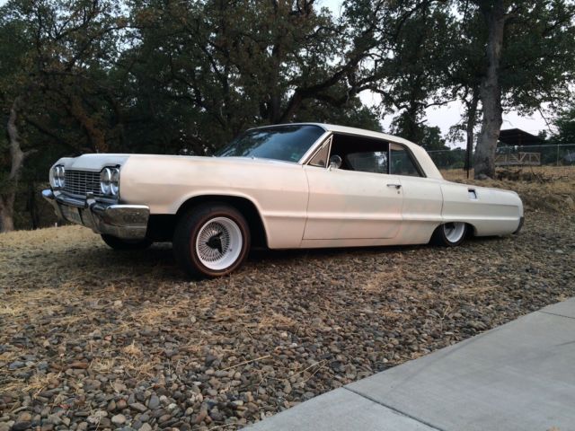 1964 White Chevrolet Impala Coupe