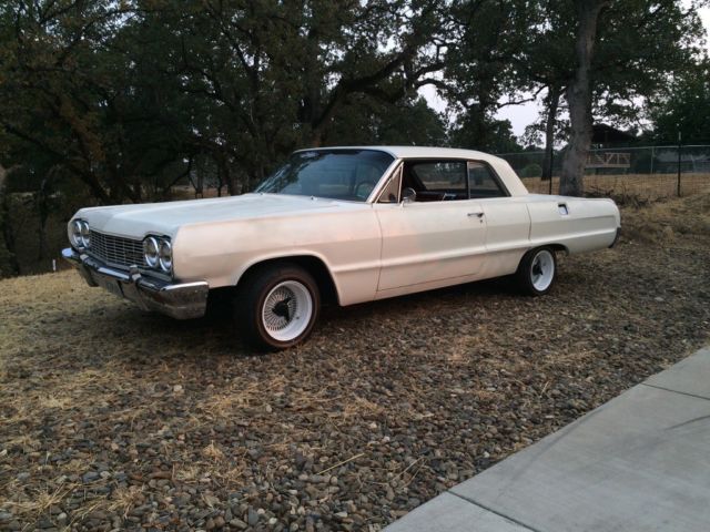 1964 White Chevrolet Impala Coupe