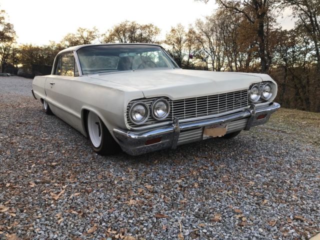 1964 White Chevrolet Impala Coupe