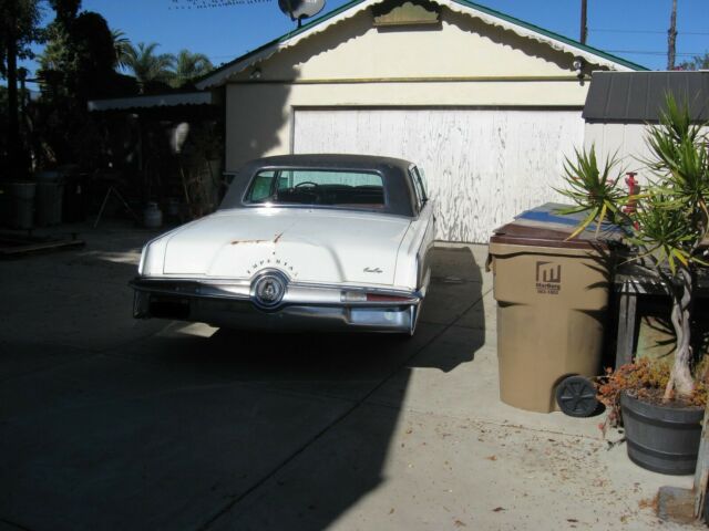 1964 White Chrysler Imperial Coupe