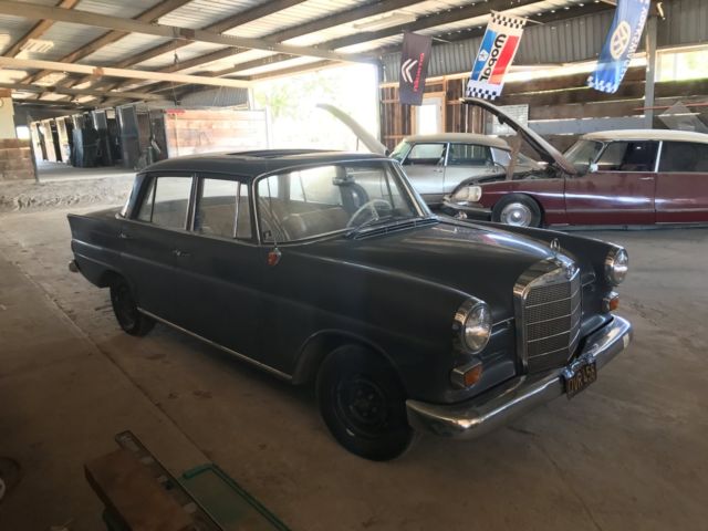 1964 Gray Mercedes-Benz 190-Series