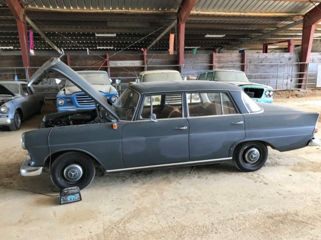 1964 Gray Mercedes-Benz 190-Series