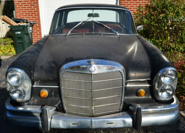 1964 Black Mercedes-Benz 200-Series