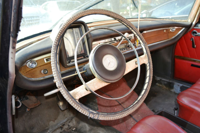 1964 Black Mercedes-Benz 200-Series