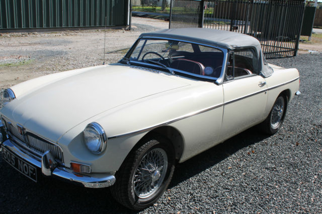 1964 Old English White MG MGB Roadster