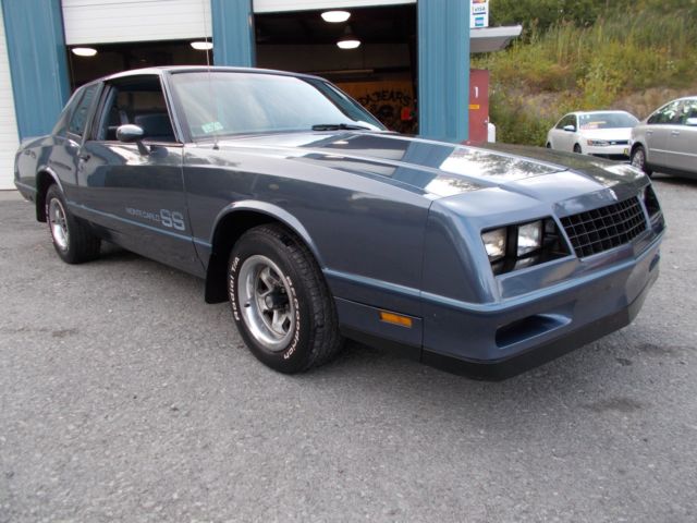 1984 Blue Chevrolet Monte Carlo Coupe