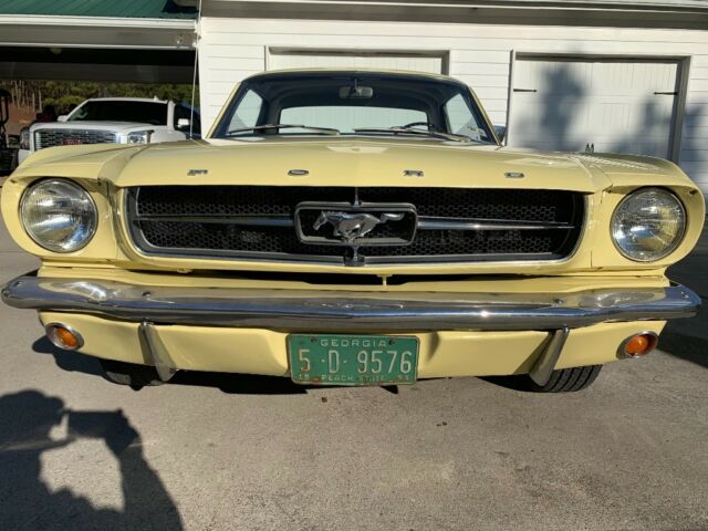1964 Sunlight Yellow Ford Mustang Coupe