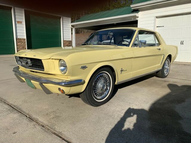 1964 Sunlight Yellow Ford Mustang Coupe