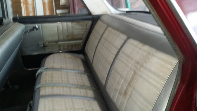 1964 Gold Oldsmobile Super 88 Sedan