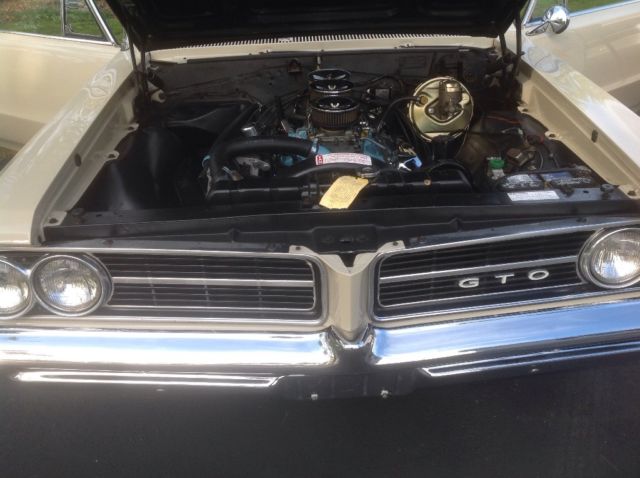 1964 Tan Pontiac GTO Coupe