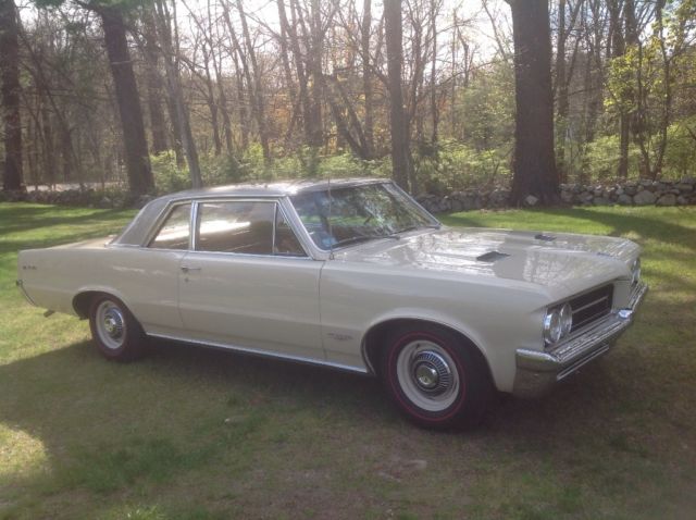 1964 Tan Pontiac GTO Coupe