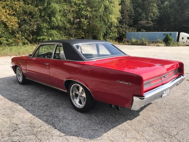 1964 Red Pontiac GTO