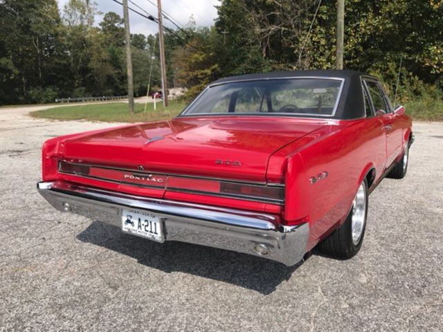 1964 Red Pontiac GTO