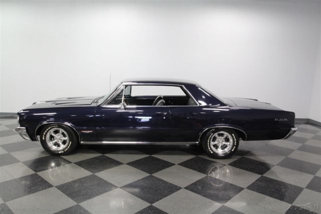 1964 Black Chevrolet Corvette