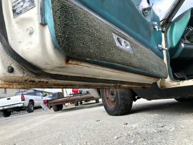 1964 Ford Thunderbird