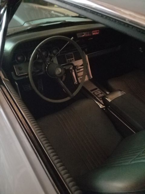 1964 Ford Thunderbird