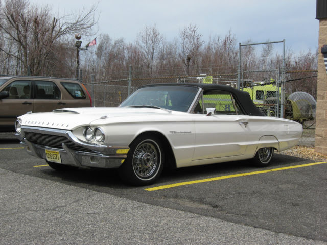 1964 rsd Ford Thunderbird 2 door convertible