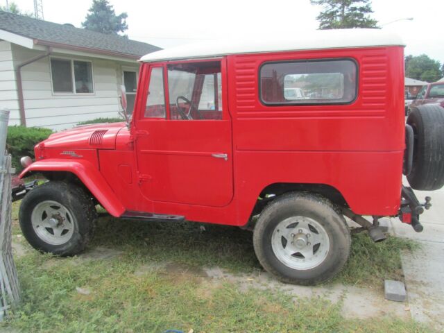 1964 Red Toyota FJ Cruiser