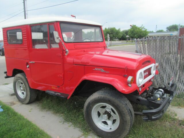 1964 Red Toyota FJ Cruiser