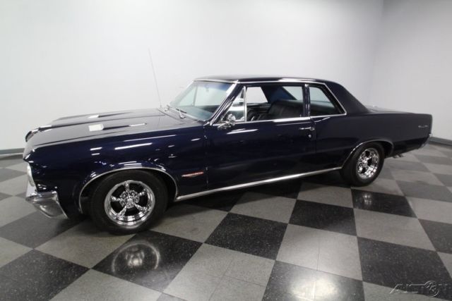 1964 Blue Pontiac GTO