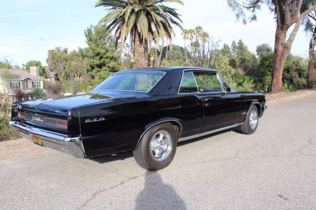 1964 Black Pontiac GTO Coupe