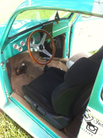 1964 Green Volkswagen Beetle - Classic Coupe